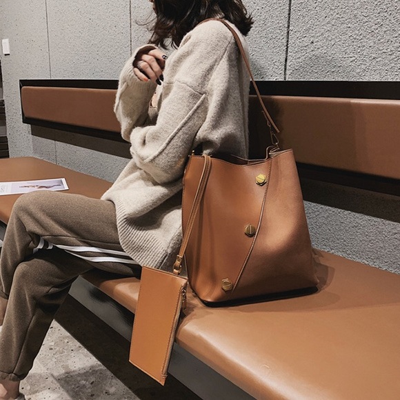 Lush Style Finds Handbags - Just In! 🆕 BERLIN Vol. 3 Rivet Bucket Bag